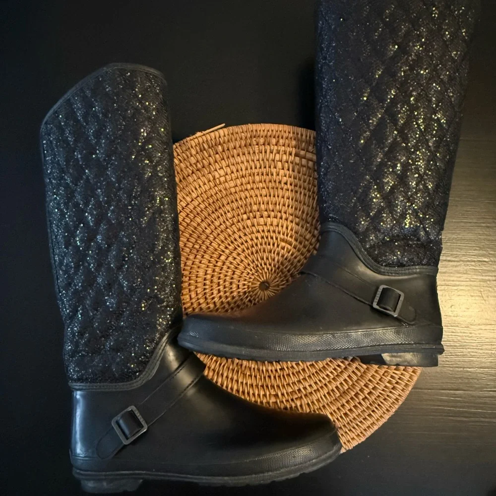 Sperry sparkly waterproof Black Quilted Knee-High Boots size 8